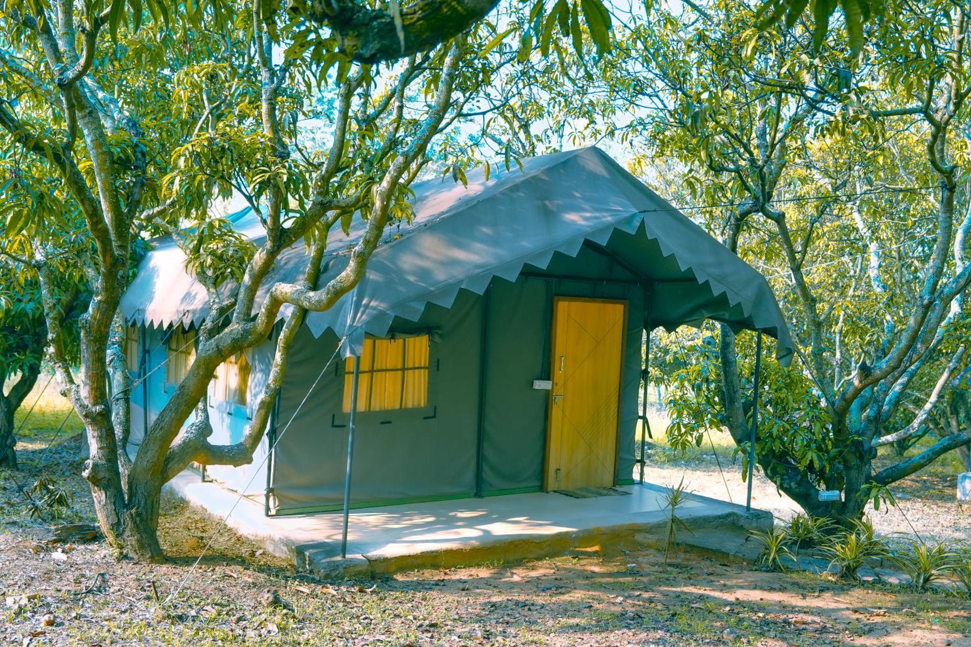 Bana The Wild Waters Hotel Muduvadi Exterior photo